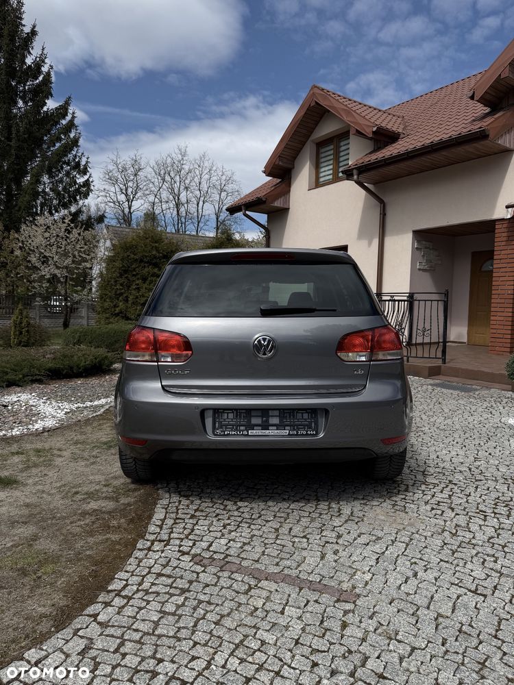 Volkswagen Golf 1.6 Comfortline - 4