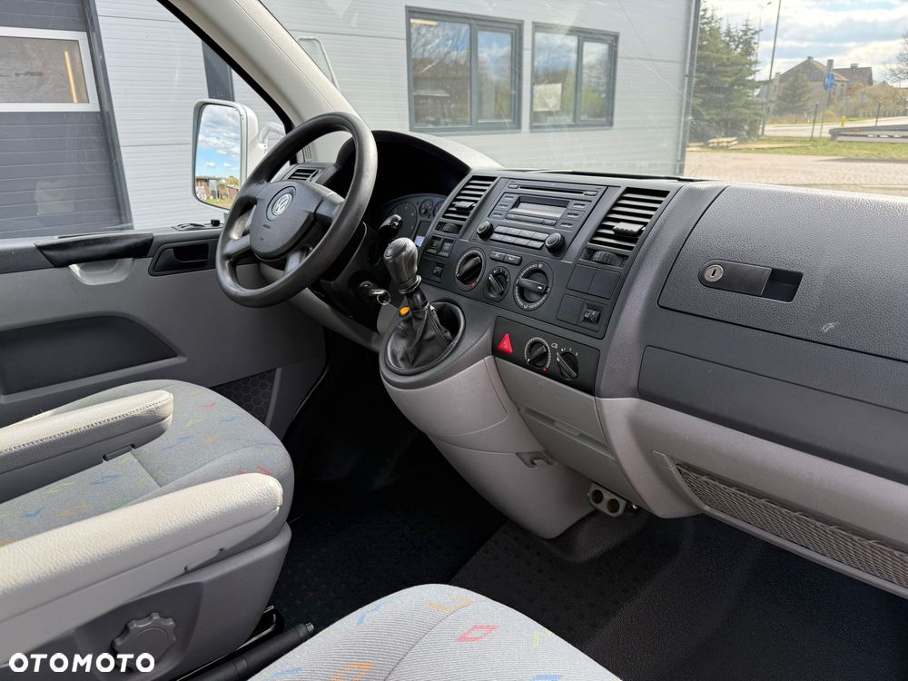 Volkswagen T5 - 10
