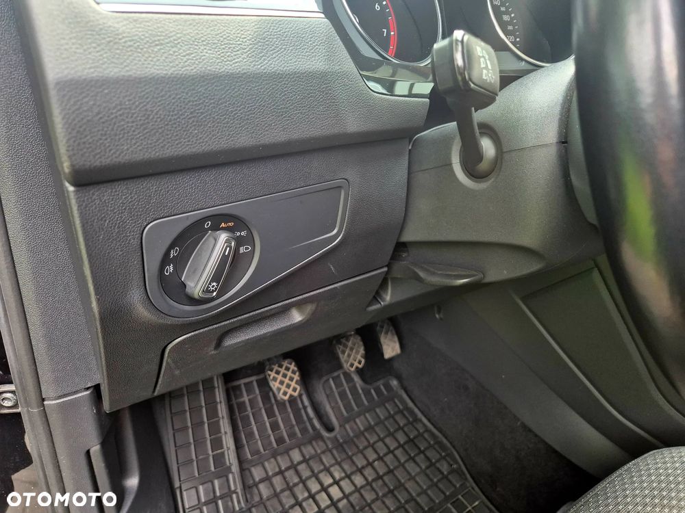 Volkswagen Tiguan Allspace - 15