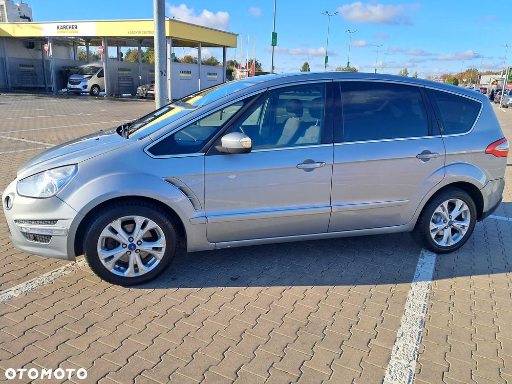 Ford S-Max 2010 photo 2