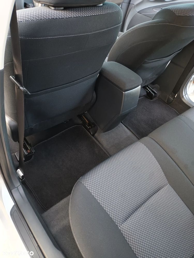 Toyota Auris 1.6 Valvematic Multidrive S START Edition - 35