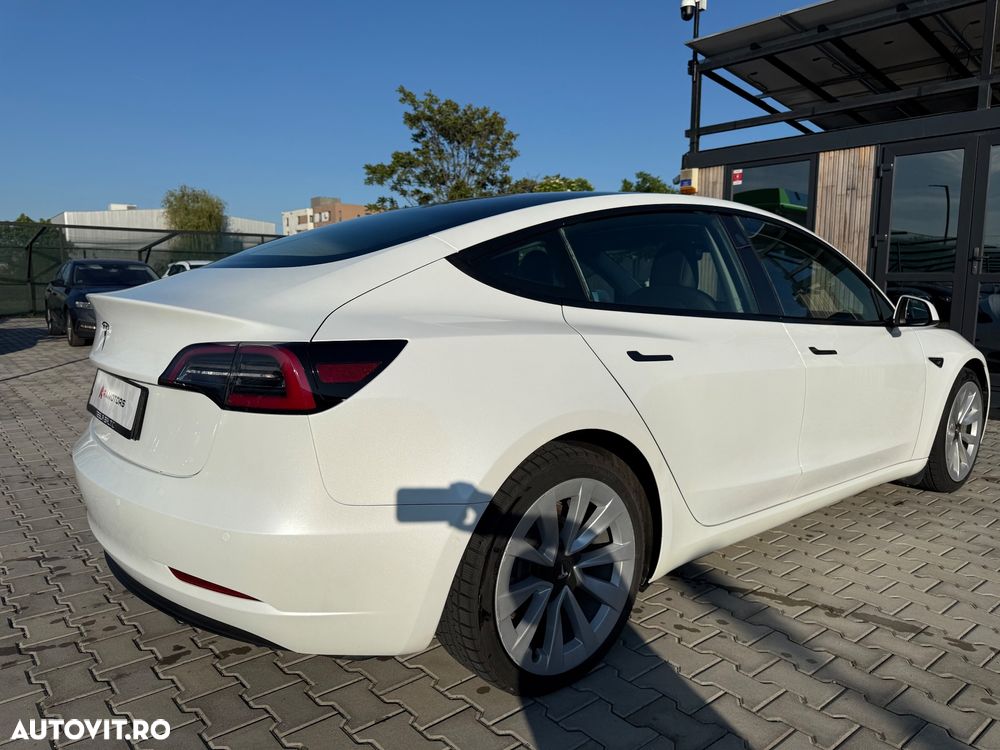 Tesla Model 3 Standard Reichweite Plus Hinterradantrieb - 10