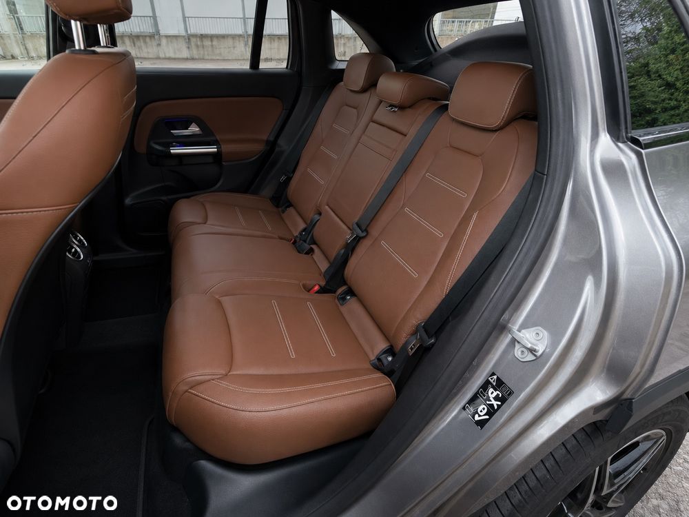 Mercedes-Benz GLA 250 4-Matic AMG Line - 7