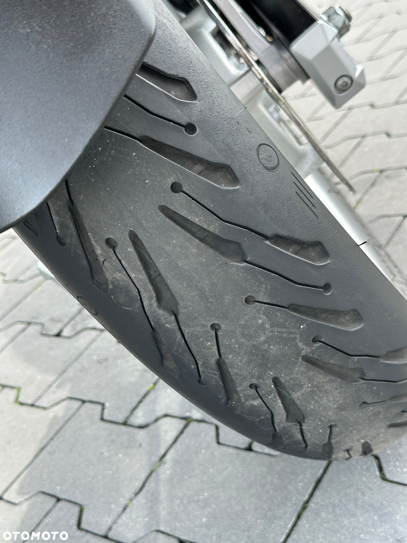 Suzuki V-STROM - 9