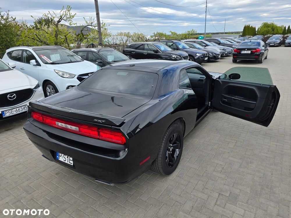 Dodge Challenger - 34