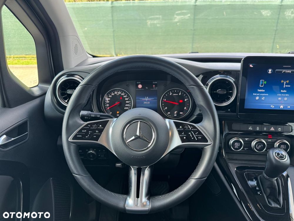 Mercedes-Benz Klasa T 180 d Style - 18