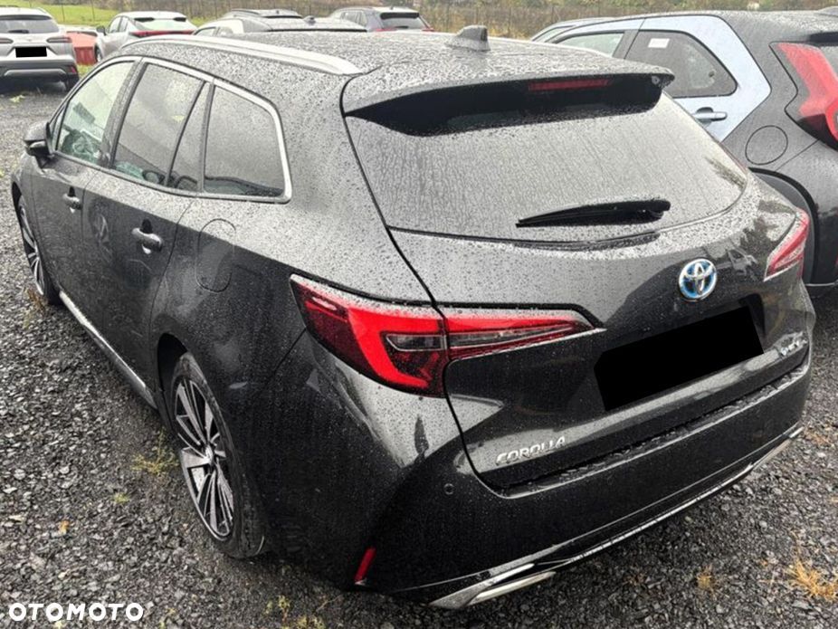Toyota Corolla - 4