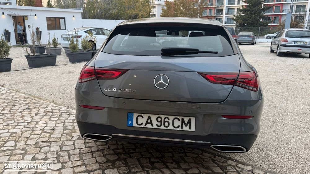 Mercedes-Benz CLA 200 - 4