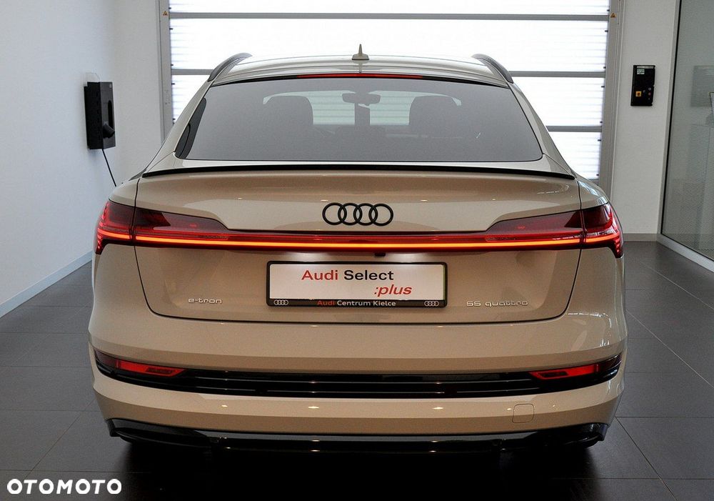 Audi e-tron Sportback - 4