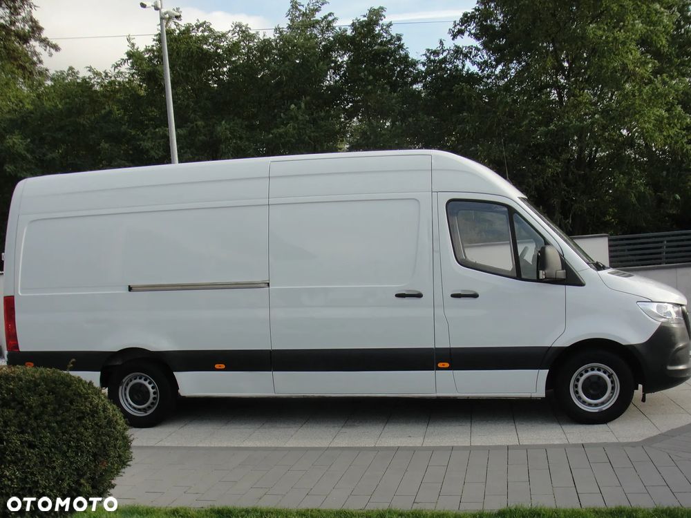 Mercedes-Benz Sprinter - 5