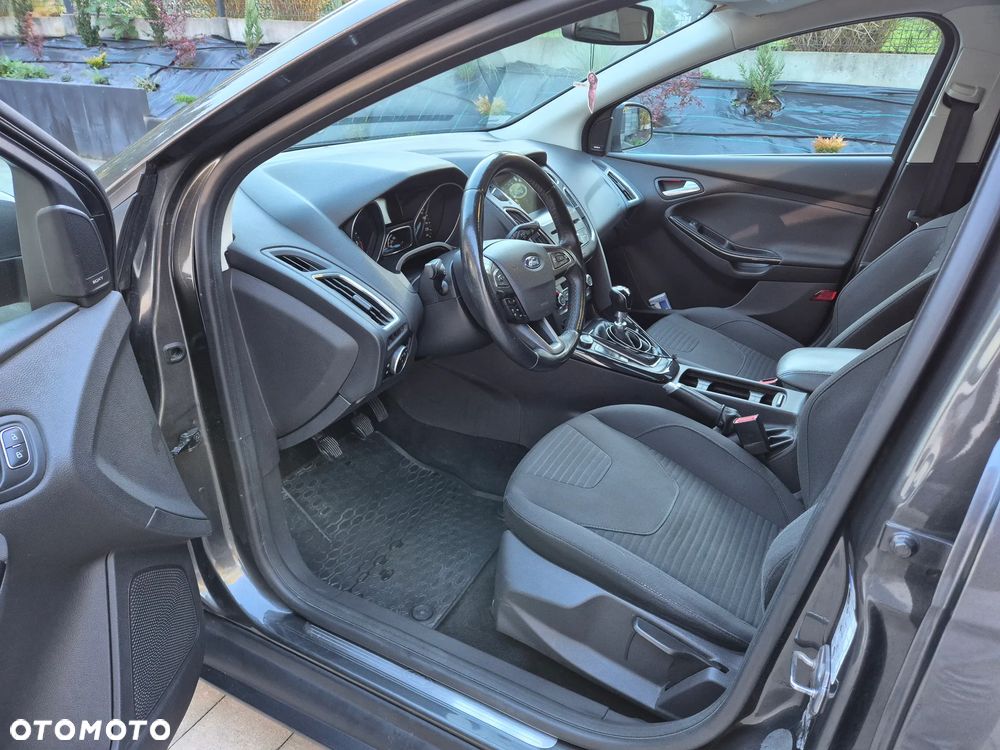 Ford Focus 2016 photo 4