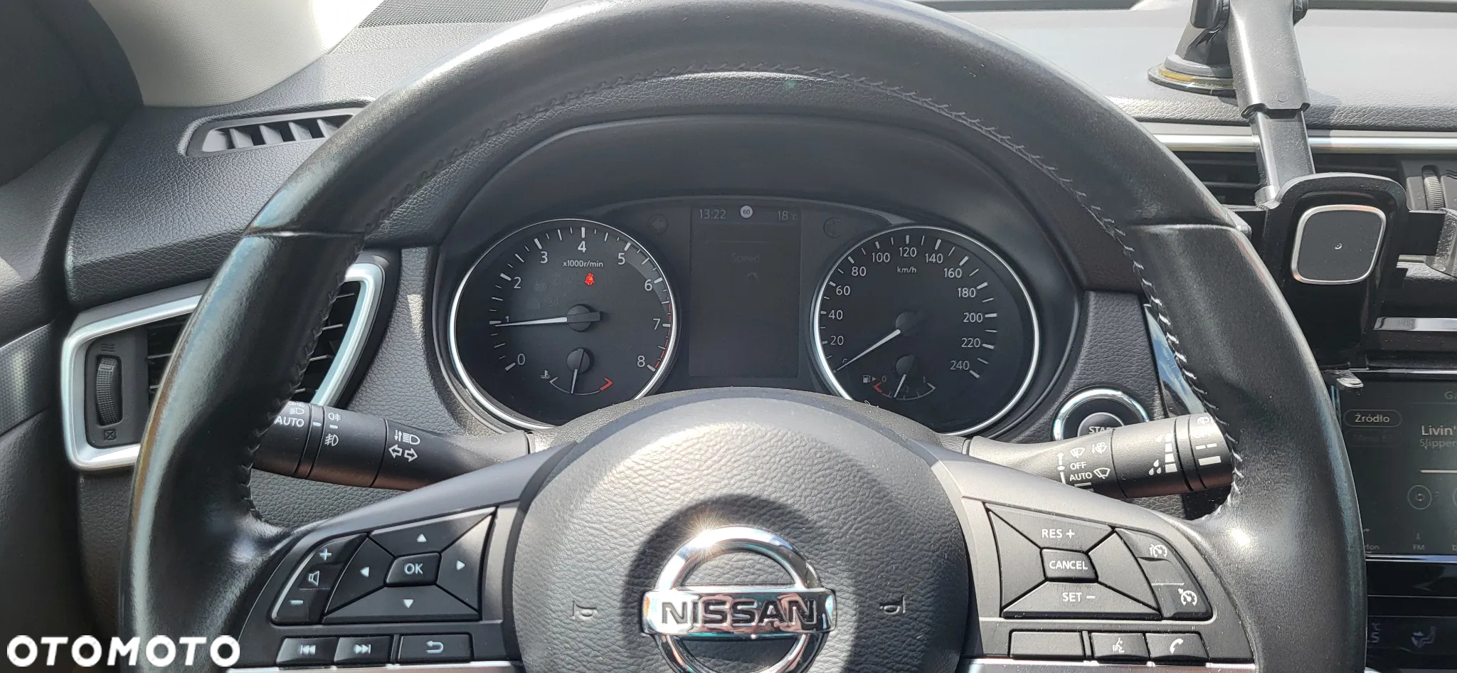 Nissan Qashqai 1.3 DIG-T N-Connecta DCT - 13