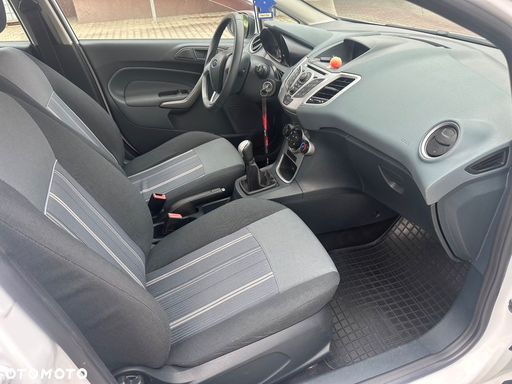 Ford Fiesta 1.4 Trend - 6