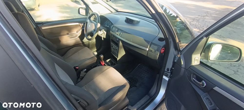 Opel Meriva - 10
