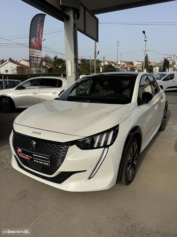 Peugeot 208 1.5 BlueHDi GT - 1