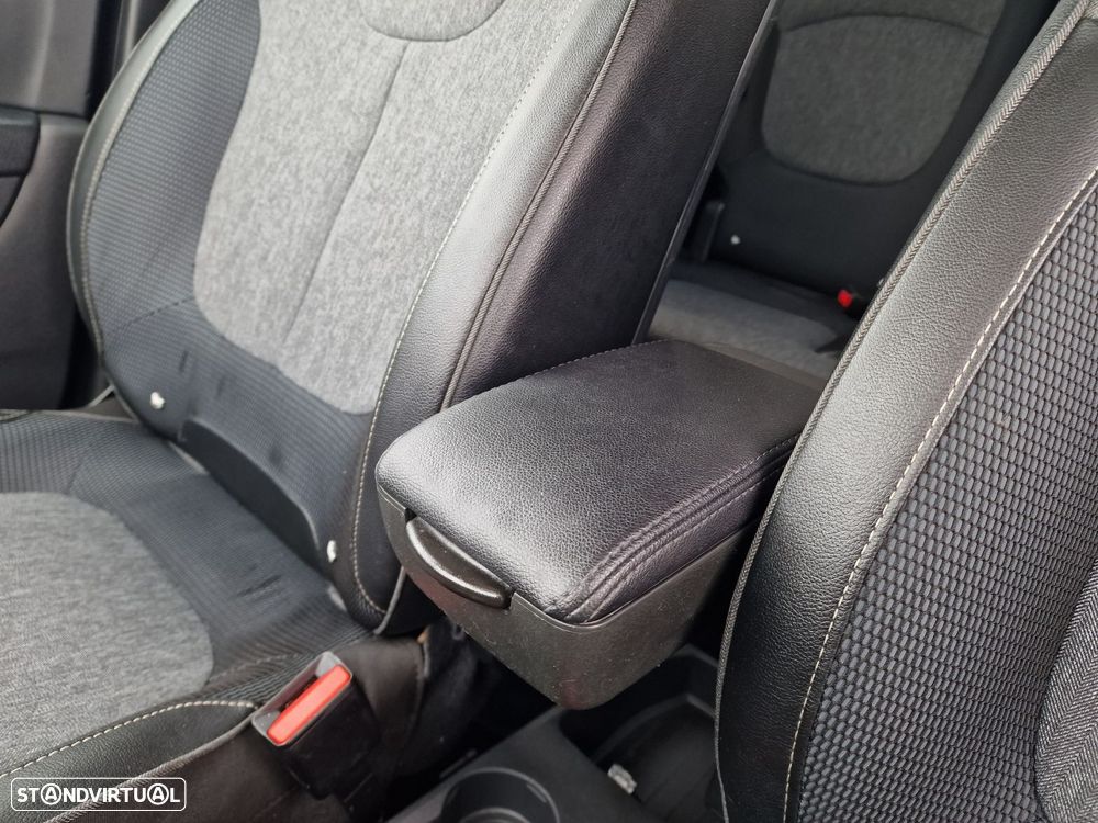 Renault Captur 1.2 TCe Exclusive EDC - 12