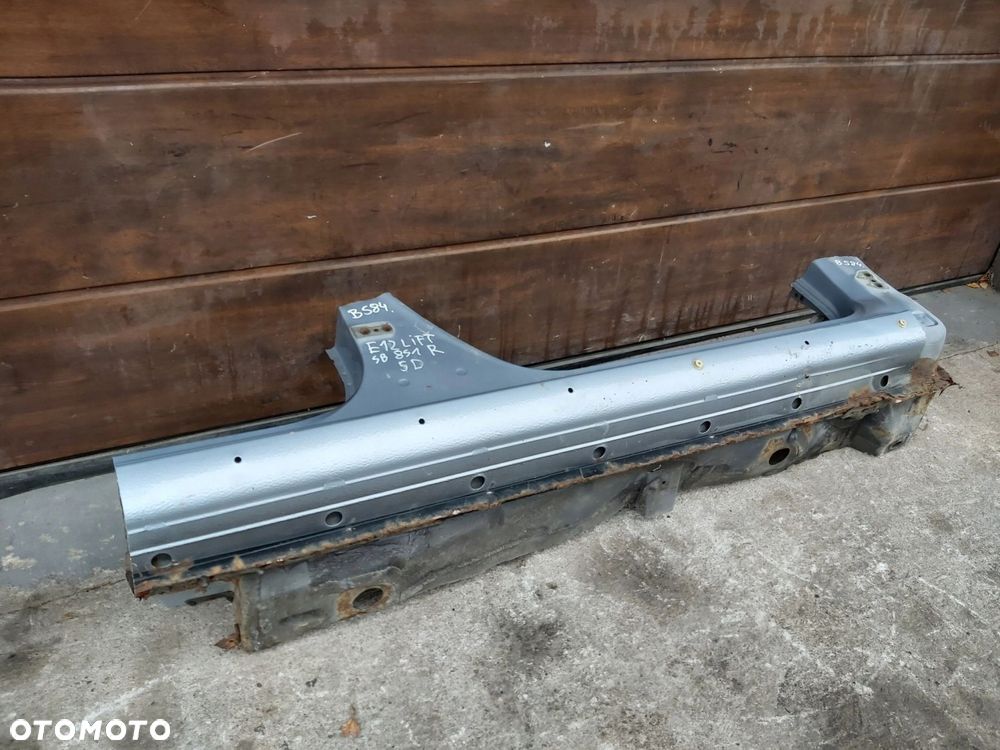 Toyota Corolla E12 5d próg prawy bok poszycie progu - 3