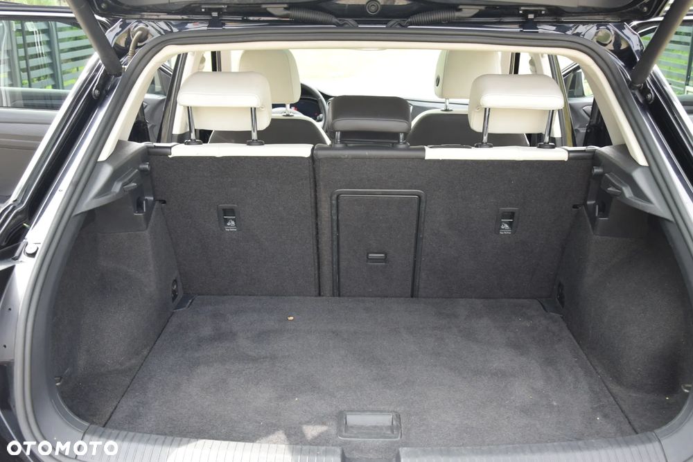 Volkswagen T-Roc 1.5 TSI ACT Premium - 17