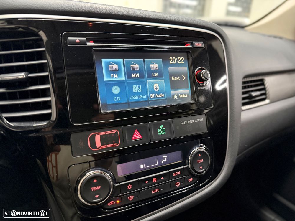 Mitsubishi Outlander 2.2 DI-D Intense - 18