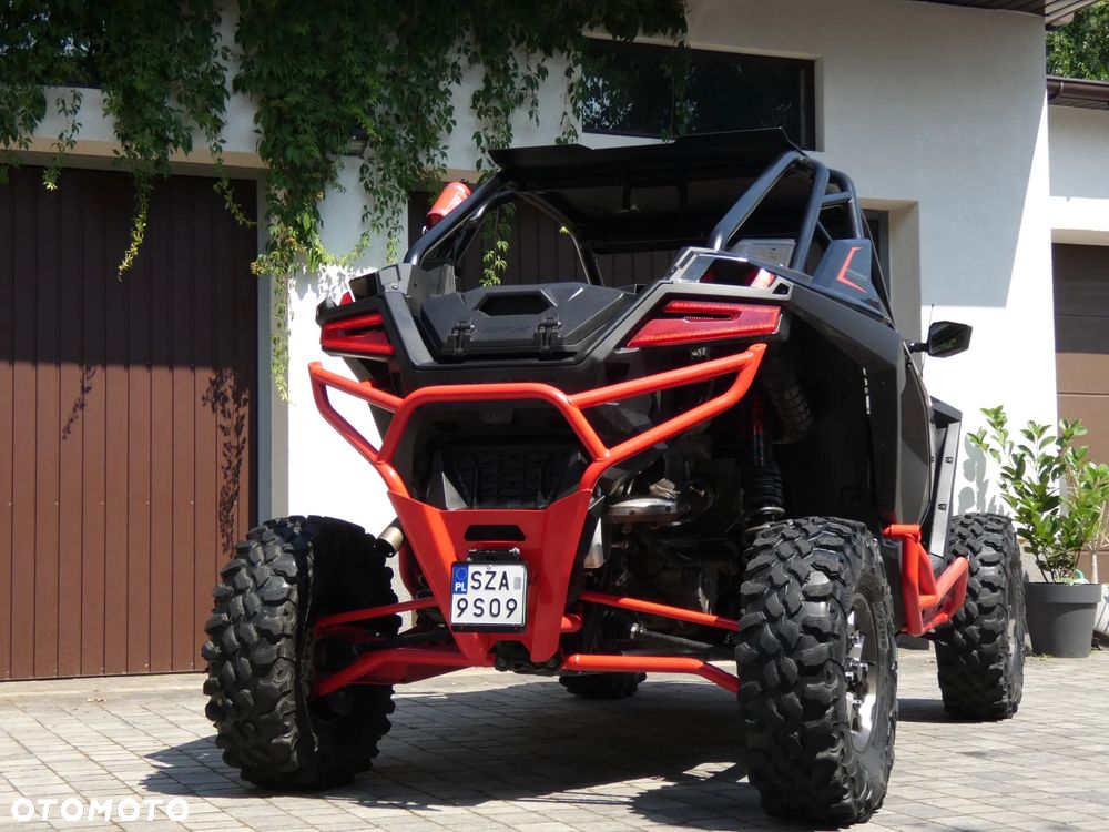 Polaris RZR - 32