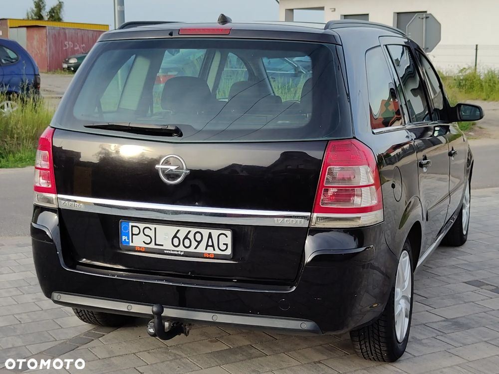 Opel Zafira - 17
