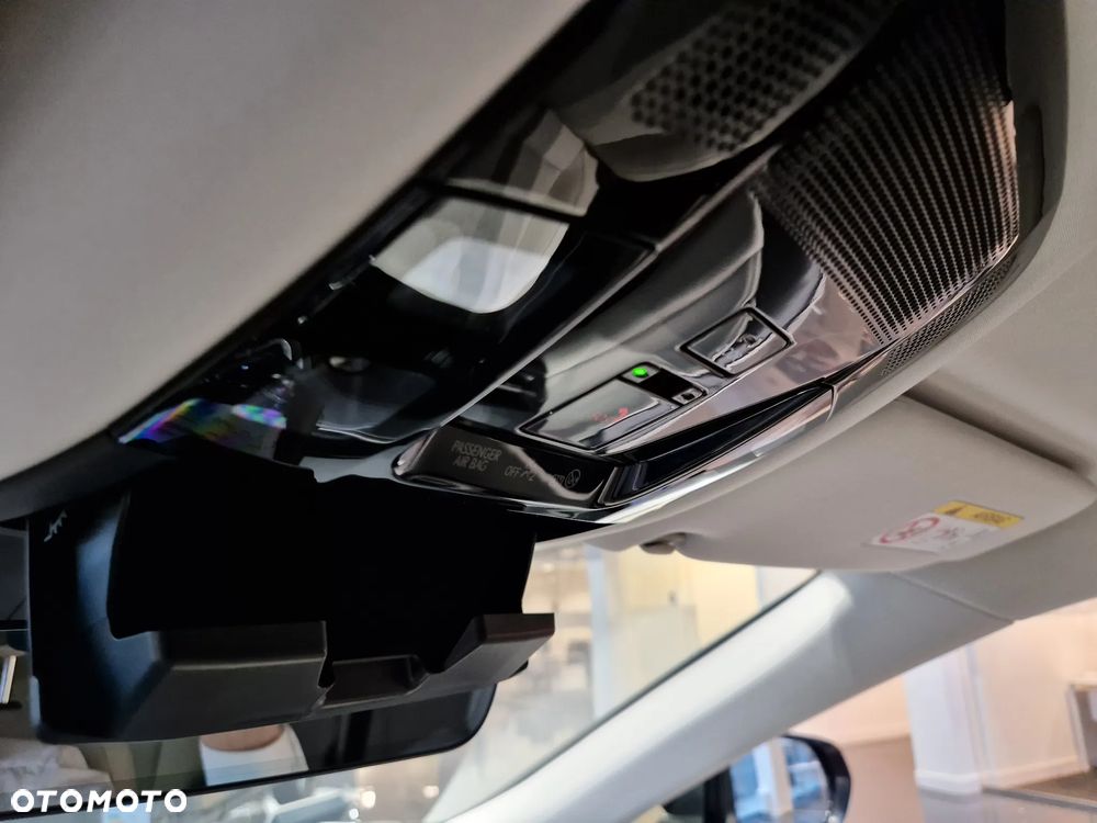 Lexus RX 350h F Sport Design - 31