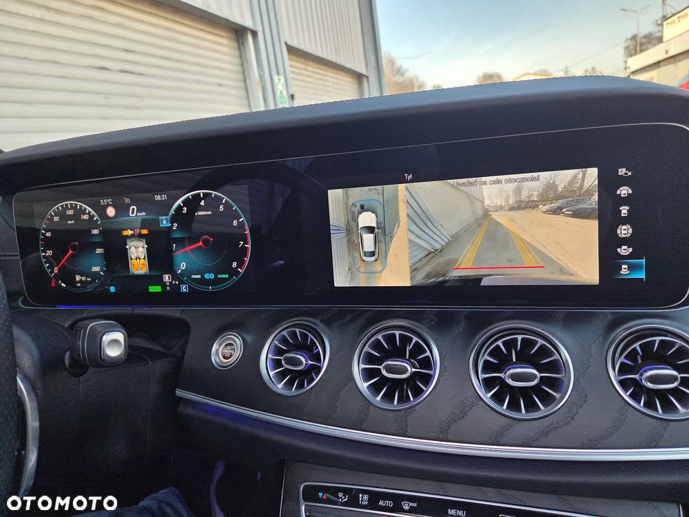 Mercedes-Benz Klasa E 200 4-Matic 9G-TRONIC - 28