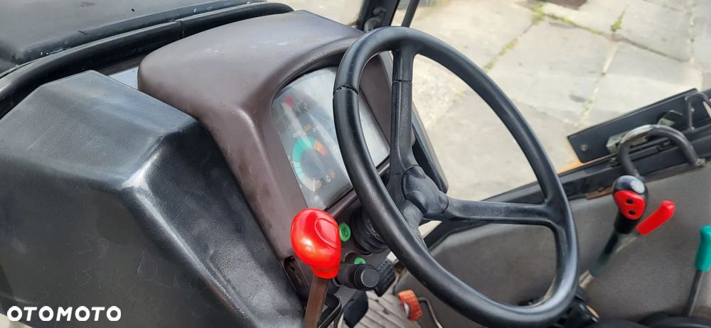 Renault Ceres 330 X 4X4 - 11