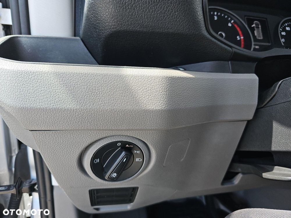 Volkswagen Crafter - 28