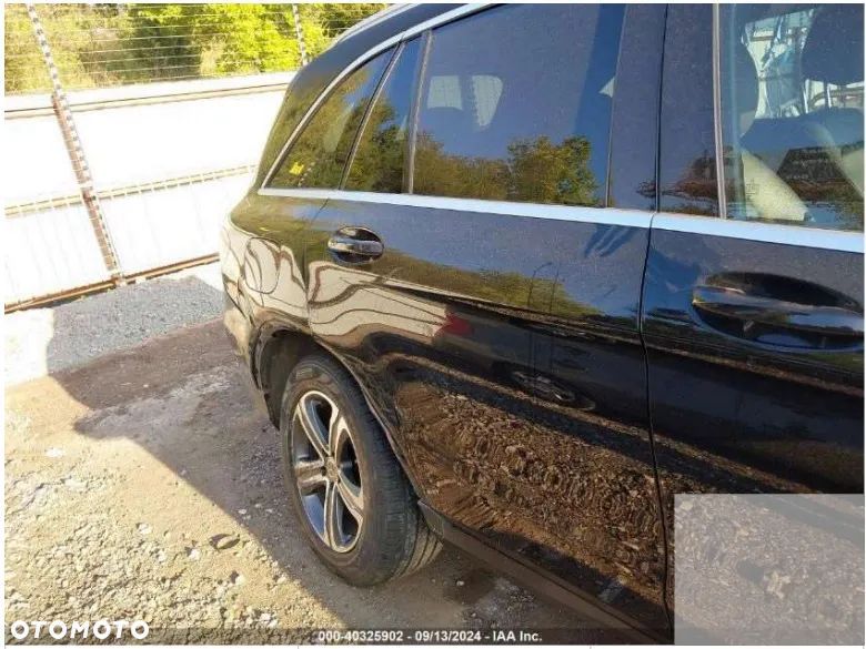 Mercedes-Benz GLC - 36