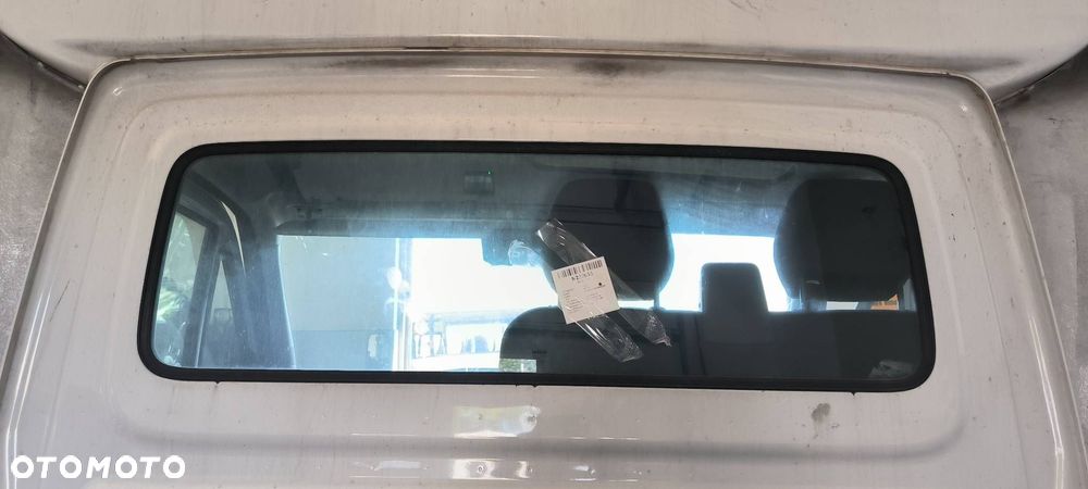 SZYBA TYŁ IVECO DAILY 2019 - 1