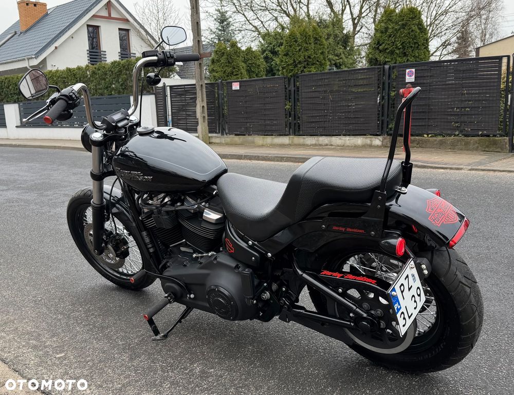 Harley-Davidson Softail Street Bob - 5