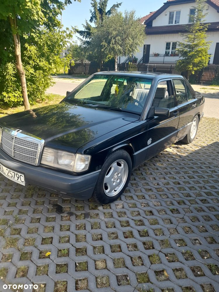 Mercedes-Benz W201 (190) - 5