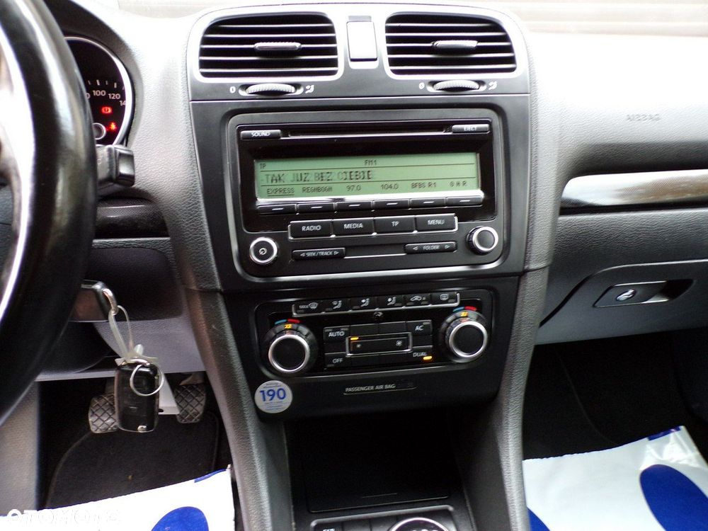Volkswagen Golf - 23