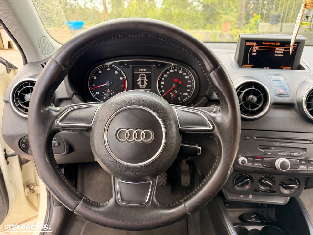 Audi A1 1.2 TFSI Attraction - 30