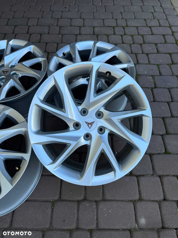 Oryginalne alufelgi Seat 5x112 18 cali CUPRA FORMENTOR