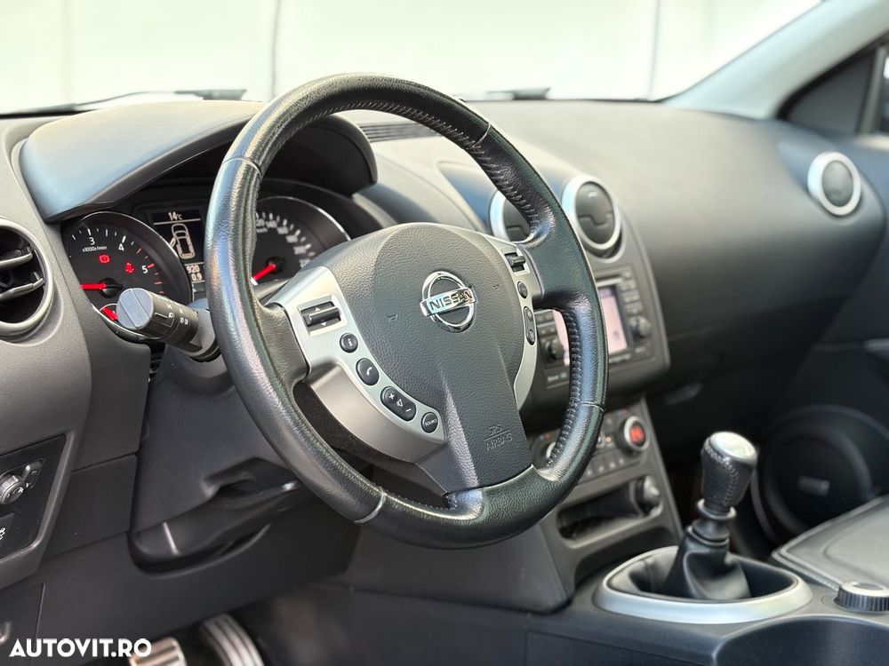 Nissan Qashqai+2 2.0 dCi DPF "All Mode 4x4" Tekna Plus - 26