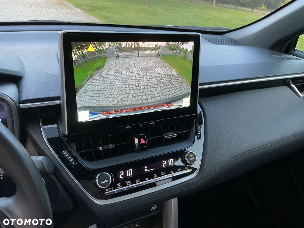 Toyota Corolla Cross 2.0 Hybrid Style AWD - 13