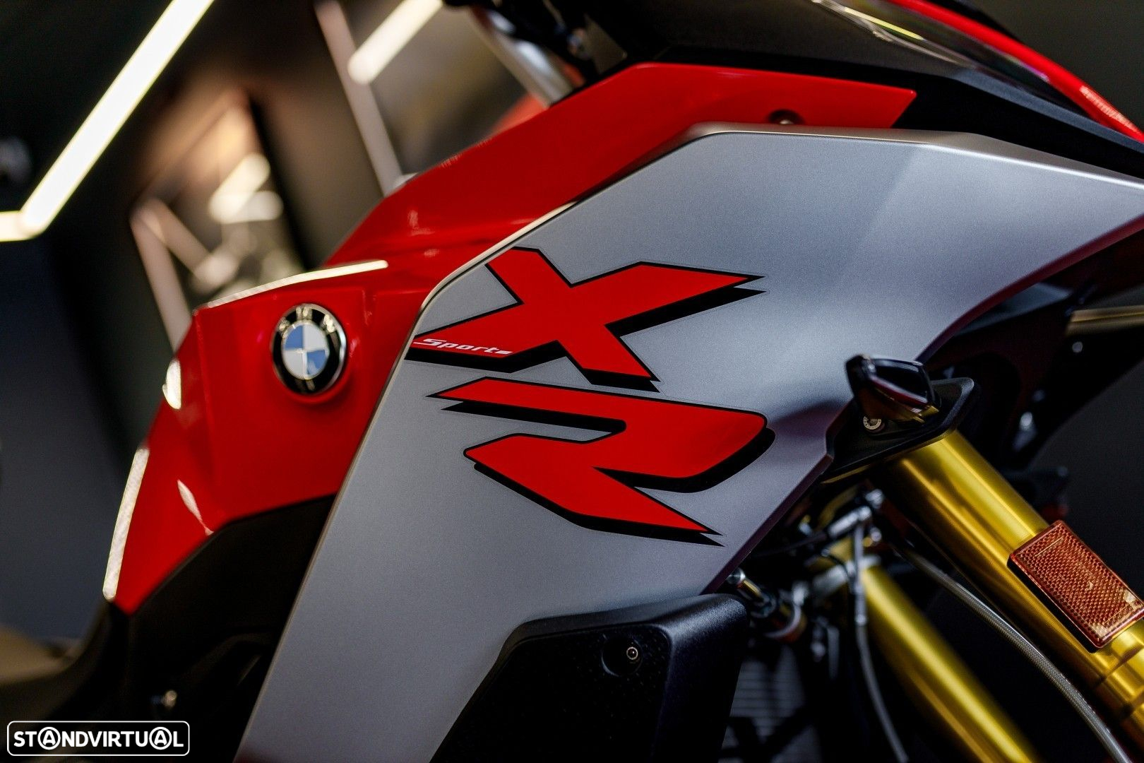 BMW F 900 XR 4R90 - 3