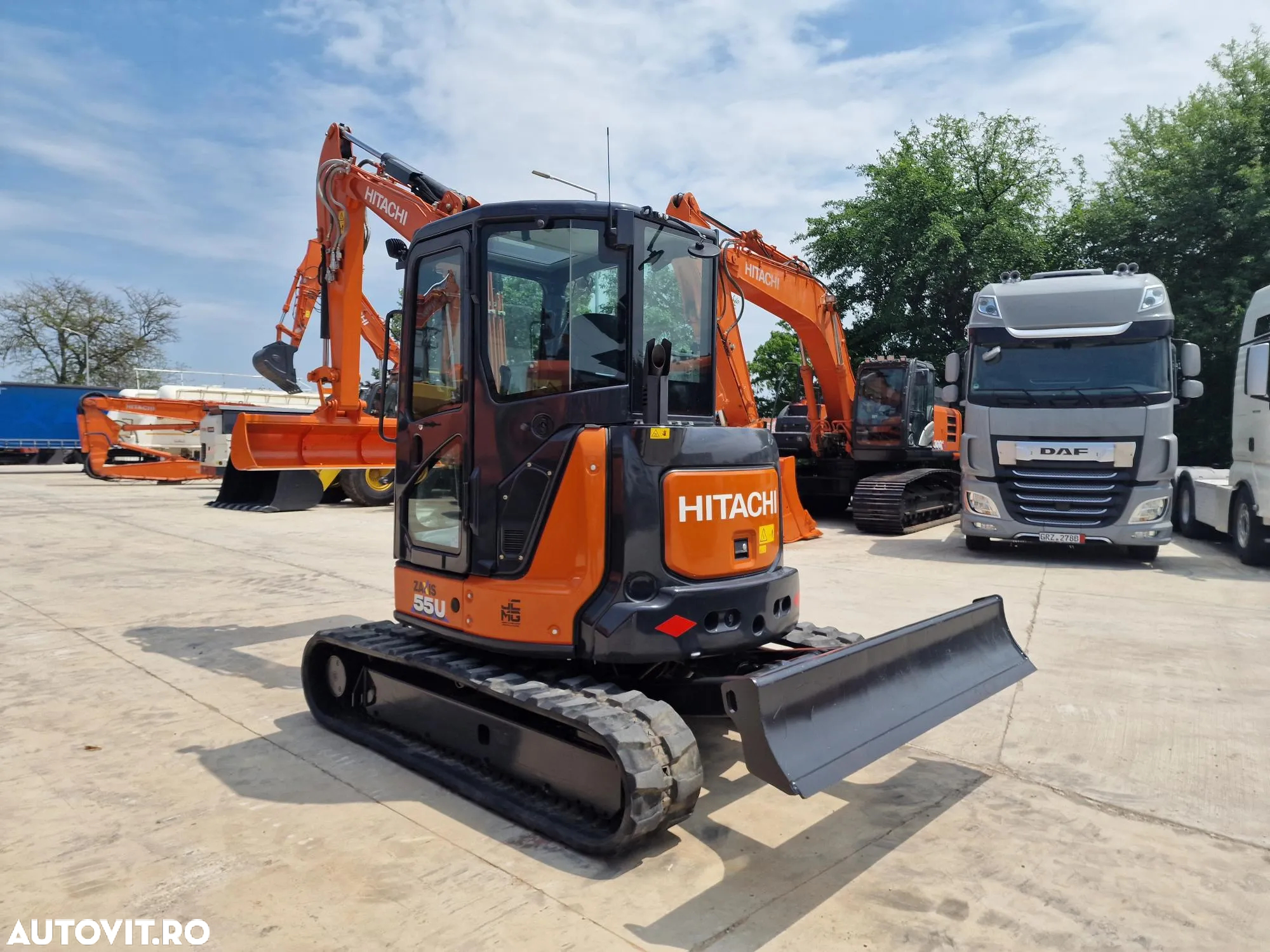 Hitachi ZX55, 5,5 tone, Cupa excavare+cupa taluz, inst picon, AC, Senile 90% ok, Computer de bord in limba romana, CA NOU, posibilitate leasing 4 ani-PROMOTIE 57900 EUR+Tva - 21