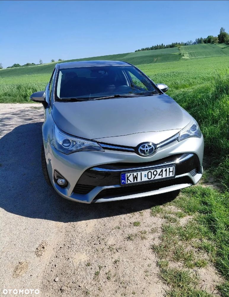 Toyota Avensis 1.8 Active - 1