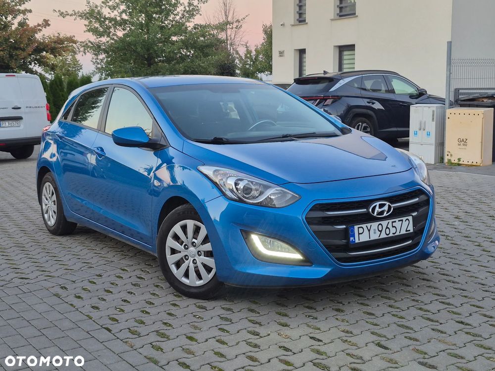 Hyundai i30 blue 1.4 Trend - 9