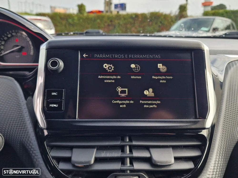 Peugeot 2008 1.2 PureTech GT Line - 20