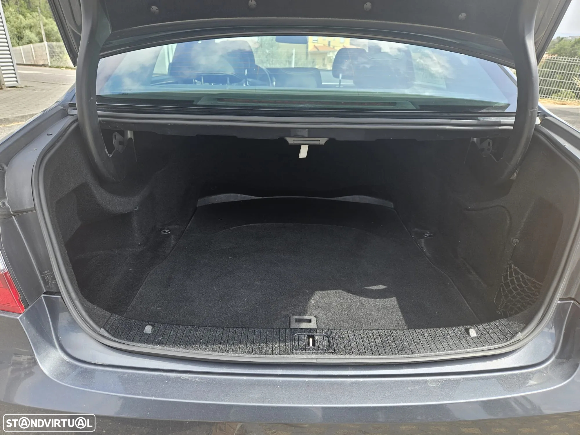 Mercedes-Benz E 250 CDi Avantgarde BE Auto. - 18