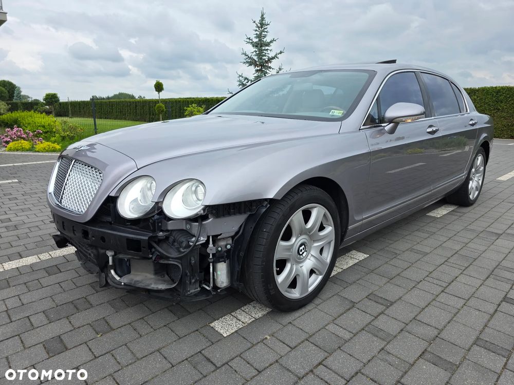 Bentley Flying Spur - 36