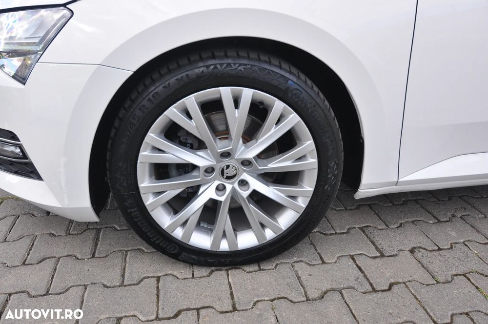 Skoda Superb 2.0 TDI DSG Ambition - 13
