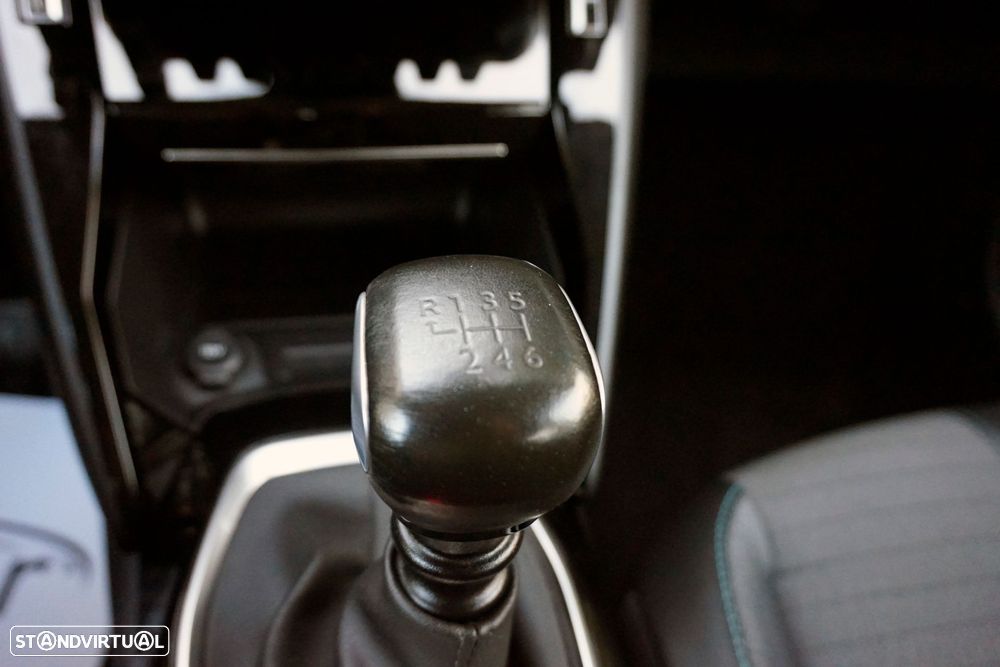 Peugeot 208 1.2 PureTech Allure - 27