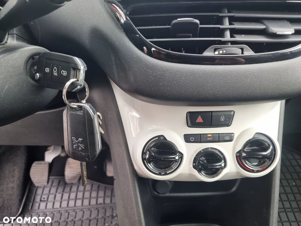 Peugeot 208 68 VTI Active - 14