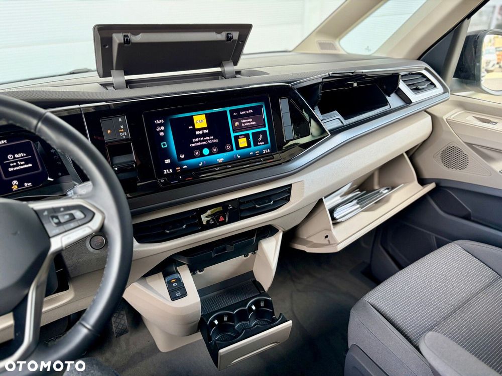 Volkswagen Multivan - 25