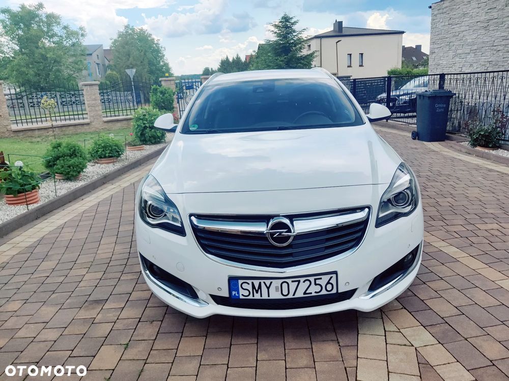 Opel Insignia - 1